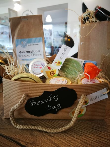 Doppelklick zum Vergrößern Geschenkkorb von idverpackt